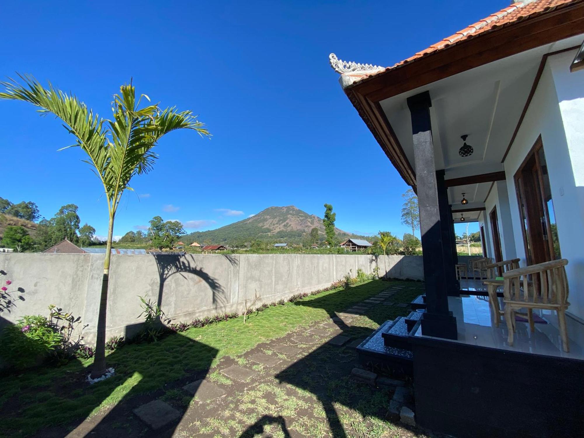 Batur Volcano Lodge *